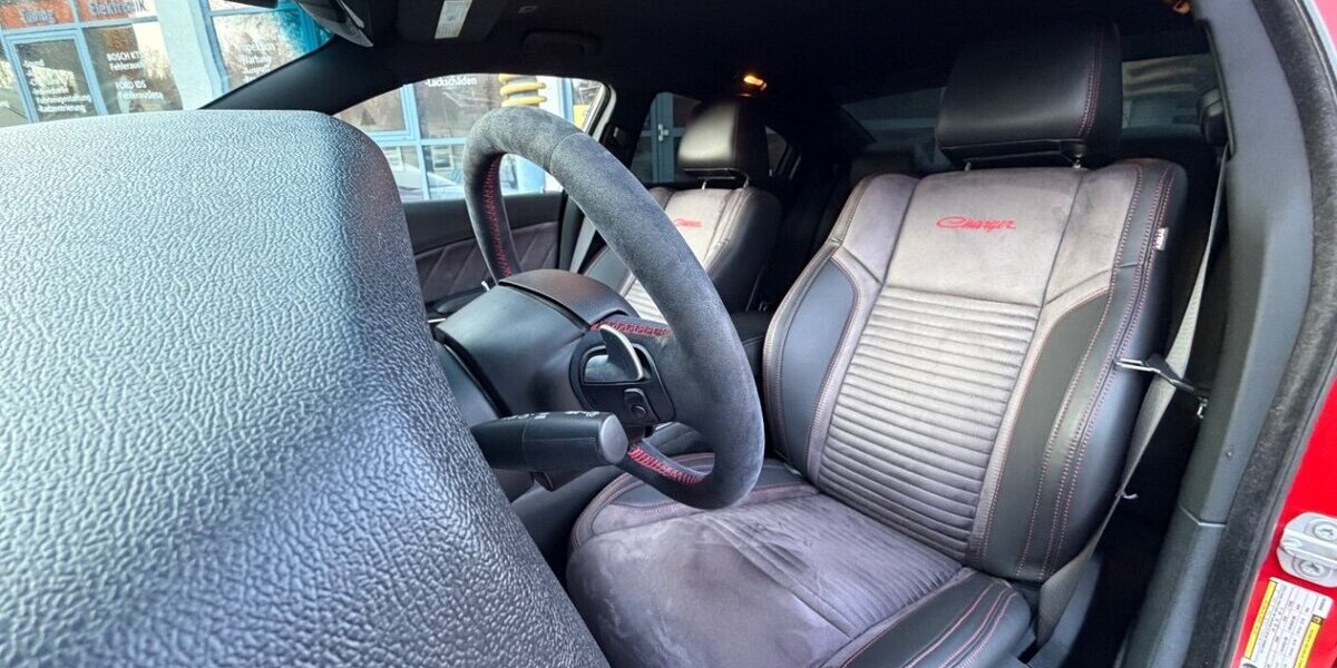 Dodge Charger 5.7 V8 HEMI R/T SRT 107.700 km 24.999 &euro; Rudolstadt 07407