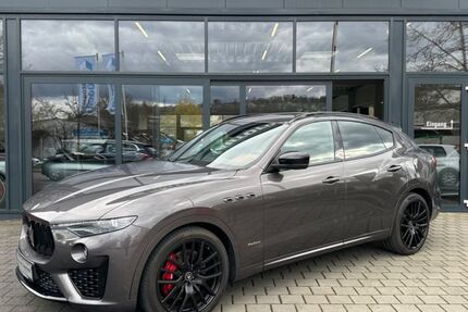 Maserati Levante 67.100 km 50.990 &euro; TÜBINGEN 72072