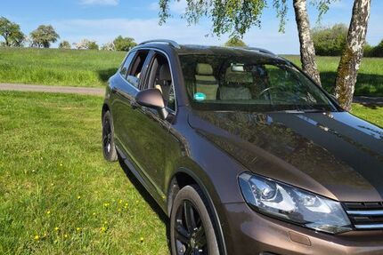 VW Touareg 199.999 km 18.590 &euro; Fahrenbach 74864