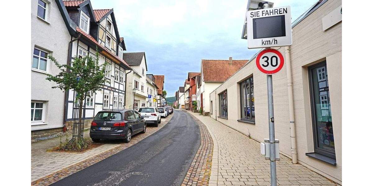 Etagenwohnung Zierenberg - 4 Zimmer, 98 m&sup2;, 139.000&euro; | Angebot:25668396
