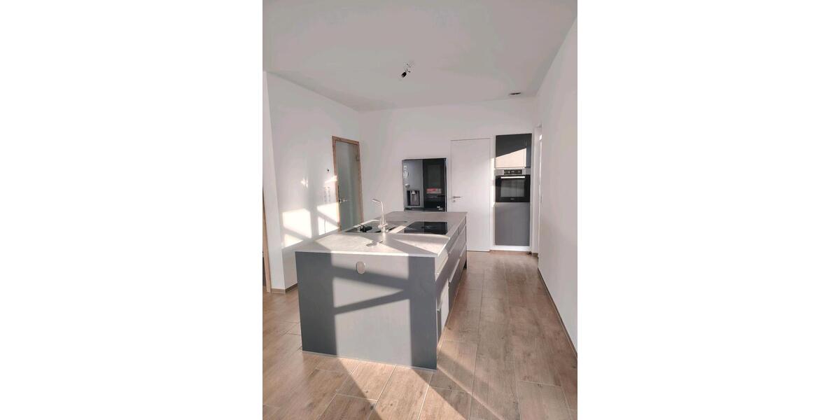 Doppelhaushälfte Pollenfeld - 5.5 Zimmer, 165 m&sup2;, 1.750&euro; | Angebot:24808306