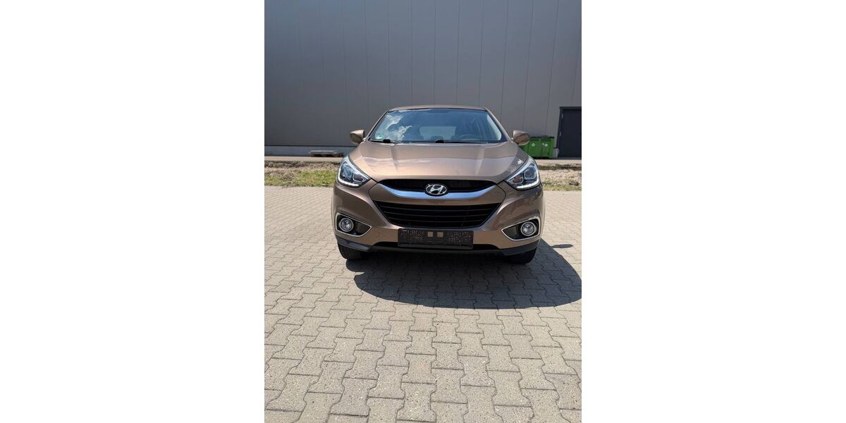 Hyundai ix35 77.000 km 8.199 &euro; Augsburg 86167