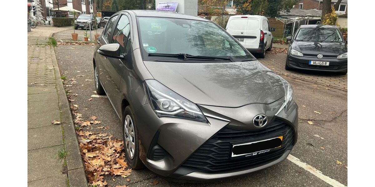 Toyota Yaris 118.000 km 8.499 &euro; hamburg 21109