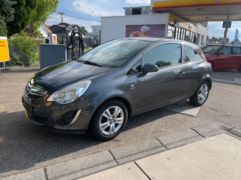 Opel Corsa 160.000 km 3.200 € östringen 76684
