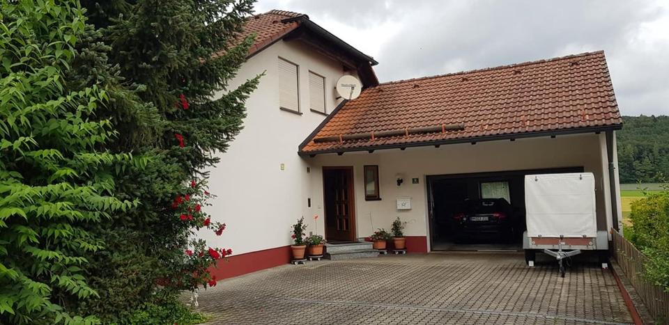 Einfamilienhaus Parsberg - 11 Zimmer, 210 m&sup2;, 399.000&euro; | Angebot:24313037