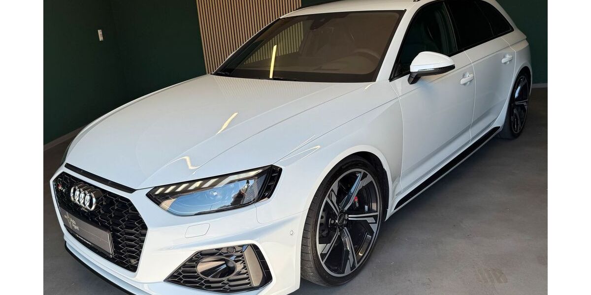 Audi RS4 29.780 km 64.850 &euro; Sonneberg 96515