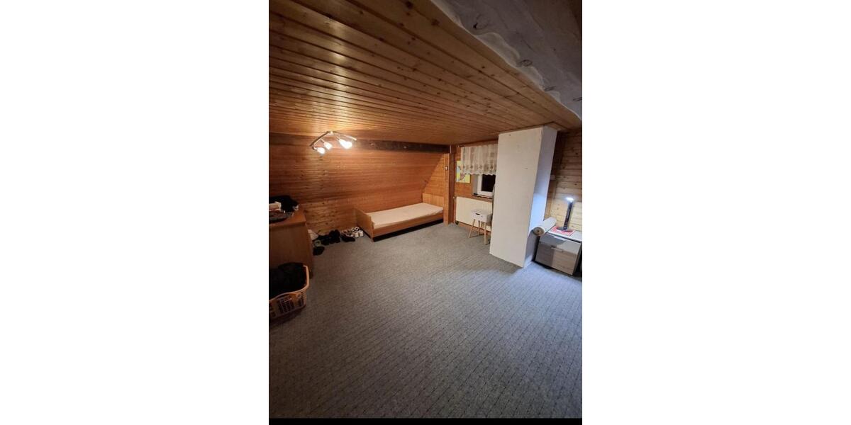 Einfamilienhaus Albstadt Gemarkung Onstmettingen - 7 Zimmer, 140 m&sup2;, 920&euro; | Angebot:26384157