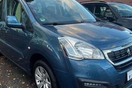 Peugeot Partner 118.000 km 8.999 € Stuttgart 70435
