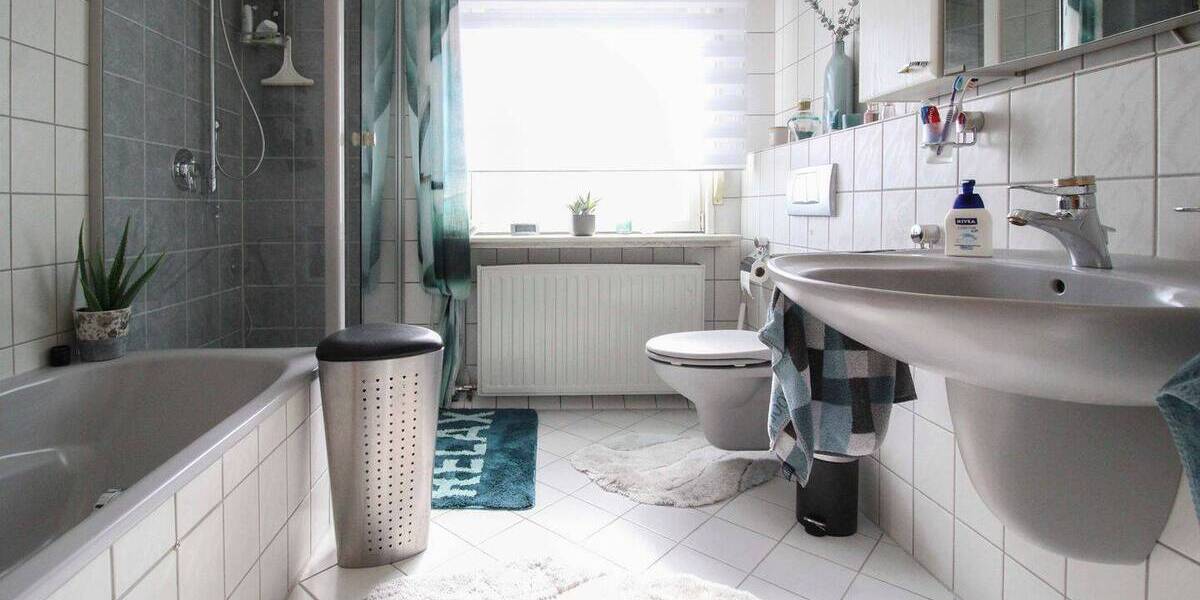 Einfamilienhaus Paderborn Sennelager - 8 Zimmer, 243 m&sup2;, 595.000&euro; | Angebot:26826411