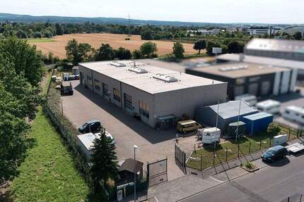 2 Gewerbehallen mit Büro- und Sozialflächen in verkehrsgünstiger Lage zimmer