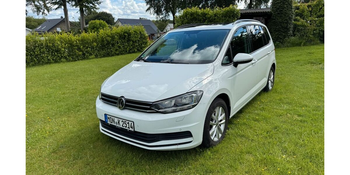 VW Touran 163.000 km 12.700 &euro; Monschau 52156