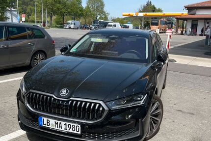 Skoda Superb 74.500 km 33.200 &euro; Stuttgart 70327