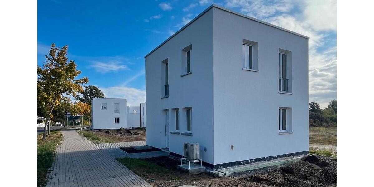 Einfamilienhaus Zossen - 3 Zimmer, 80 m&sup2;, 1.590&euro; | Angebot:27623844
