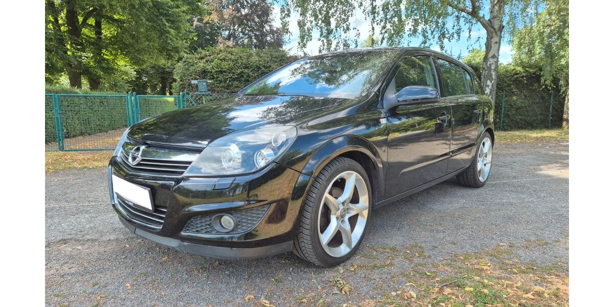 Opel Astra 196.000 km 1.499 &euro; Berlin 13125