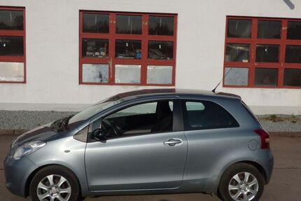 Toyota Yaris 57.600 km 3.900 &euro; Leimbach/Bad Salzungen 36433