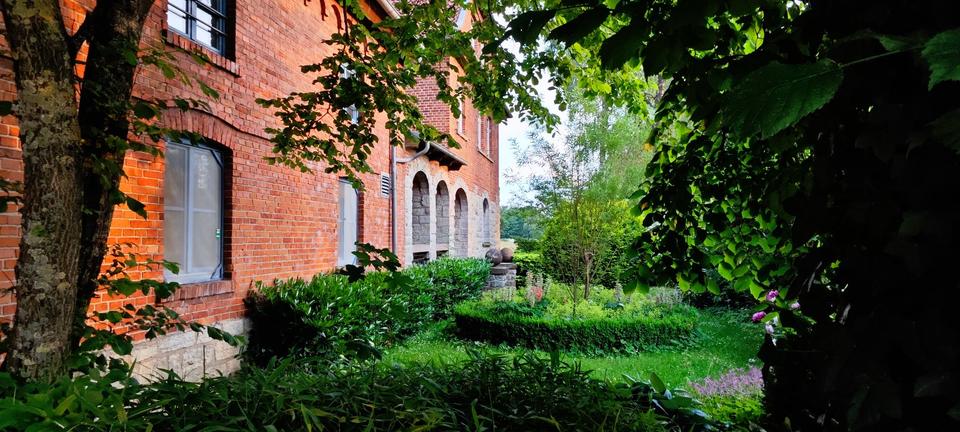 Leben im Gutshof - 3 Zimmer Wohnung zu vermieten 3 zimmer