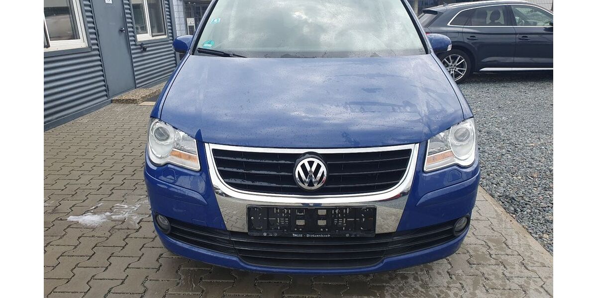 VW Touran 151.347 km 3.650 &euro; Bickenbach 64404