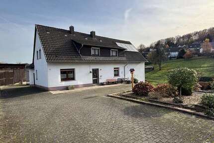 Haus zum Kaufen in Lindlar 495.000 € 208 m² 15 zimmer