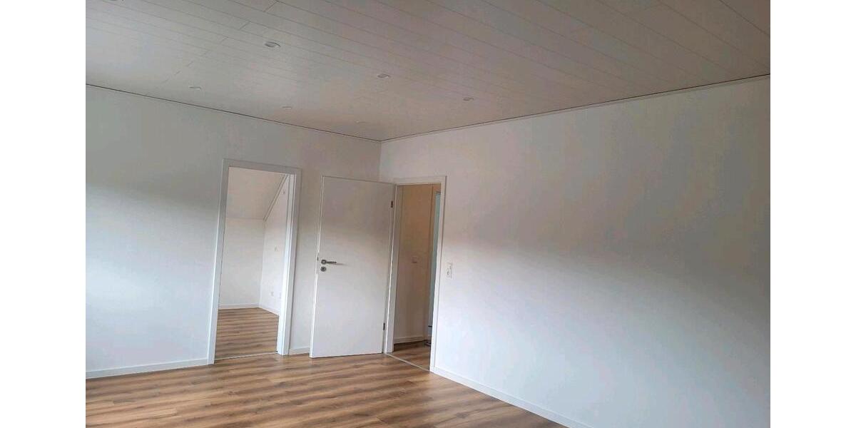 Dachgeschoßwohnung Rheinzabern - 3 Zimmer, 75 m&sup2;, 1.100&euro; | Angebot:26287098