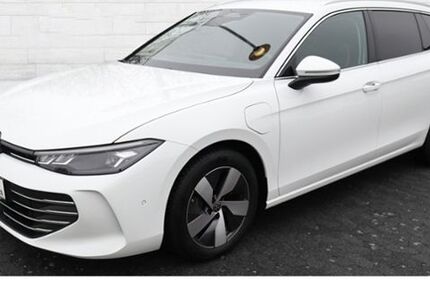 VW Passat Variant 25.205 km 35.990 &euro; Wohratal OT Wohra 35288