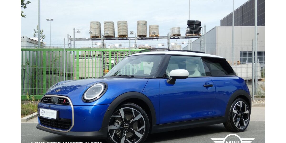 Mini Cooper S Coupé 11.332 km 31.890 &euro; Forchheim 91301