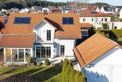 Haus Altfraunhofen - 5 Zimmer, 161 m&sup2;, 765.000&euro; | Angebot:25606724