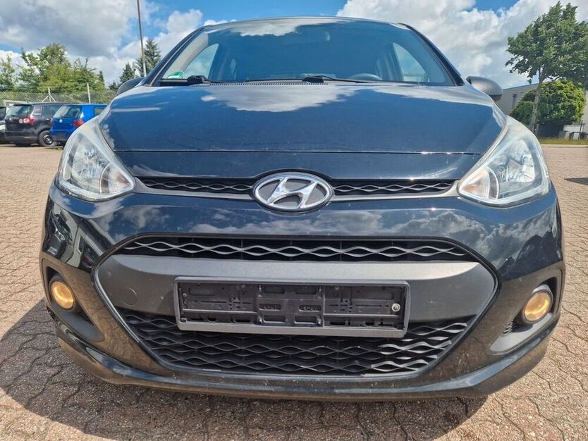 i10