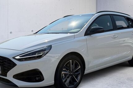 Hyundai i30 1.500 km 33.990 &euro; Konstanz 78467