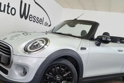 Mini Cooper Cabrio Pepper II Klimaauto. Tempomat H+K 68.900 km 18.900 € Garrel 49681