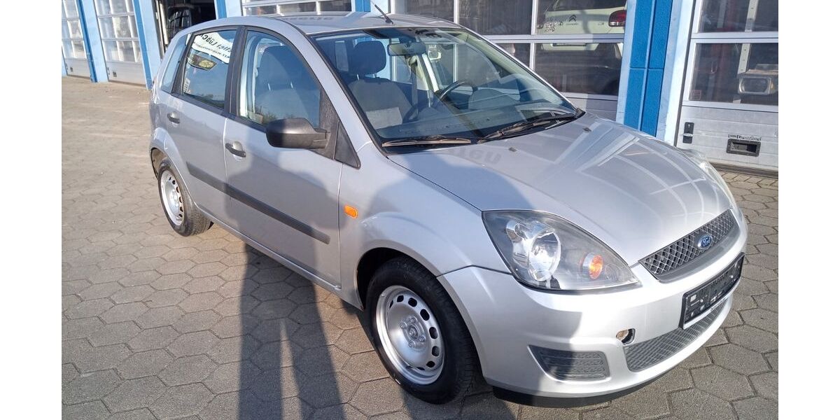 Ford Fiesta 211.000 km 2.495 &euro; Schwerin 19061