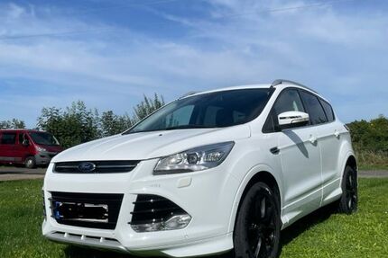 Ford Kuga 172.324 km 10.990 € Kitzingen 97318
