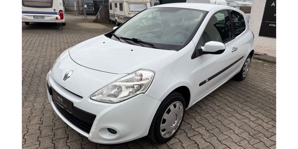 Renault Clio 84.300 km 4.980 &euro; Gaggenau 76571
