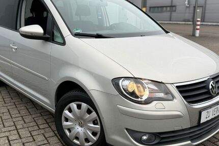 VW Touran 179.000 km 4.499 &euro; Kreuztal 57223