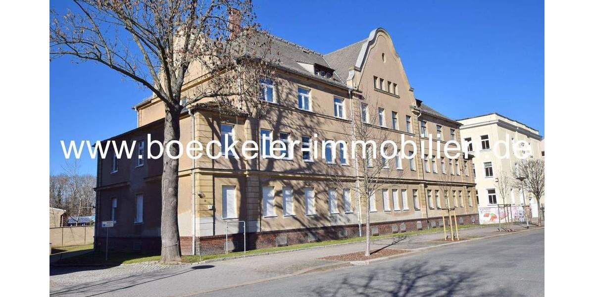 Ehemaliges repräsentatives Verwaltungs- Bürogebäude wartet auf eine neue Herausforderung 2 zimmer