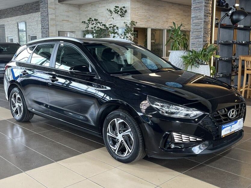 i30