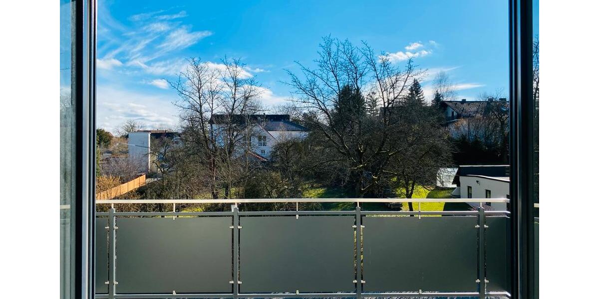 Dachgeschoßwohnung Rottenburg an der Laaber - 3.5 Zimmer, 110 m&sup2;, 1.190&euro; | Angebot:25843473