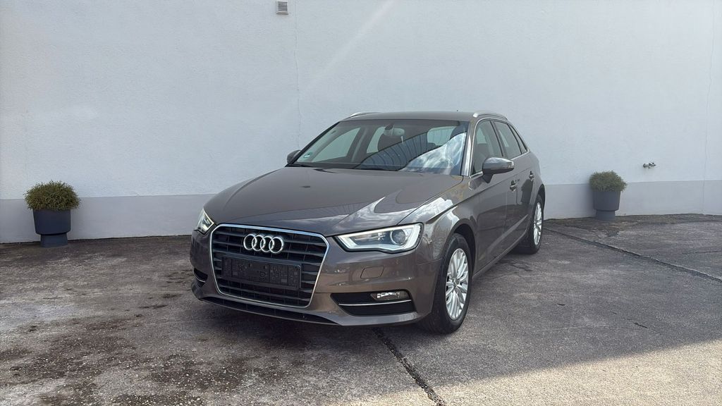Audi A3 132.440 km 10.500 &euro; Gera 07546
