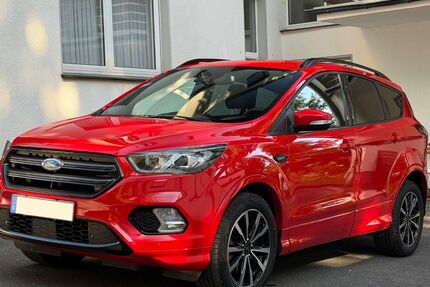 Ford Kuga 81.200 km 18.500 &euro; Remscheid 42855