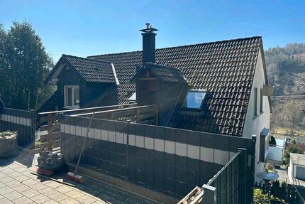 Zwei Eigentumswohnungen mit Terrasse & Doppelgarage