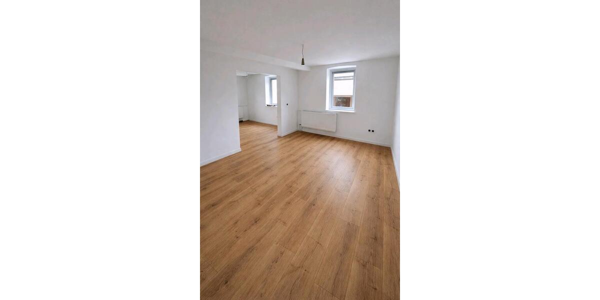 Etagenwohnung Werneck - 3 Zimmer, 85 m&sup2;, 850&euro; | Angebot:26040545