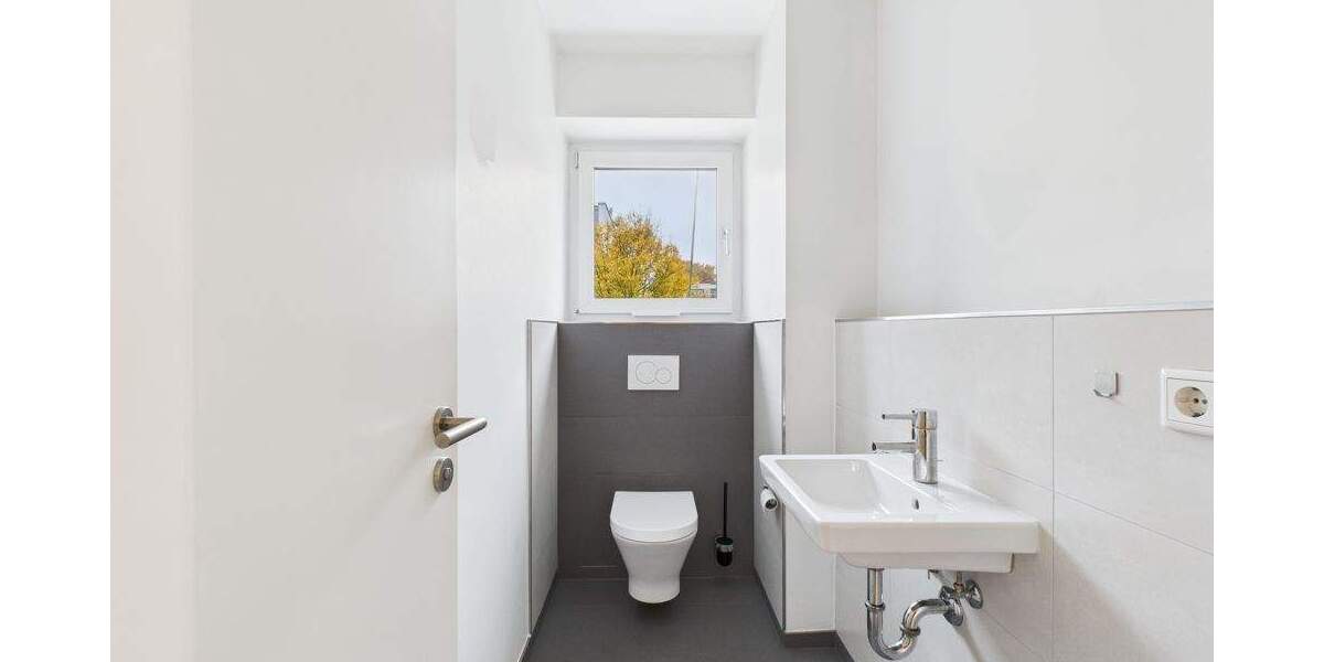 Ansprechende, helle Wohnung mit großem Balkon und Rheinblick 3 zimmer