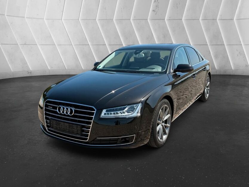 Audi A8 147.000 km 25.990 € Dresden 01127
