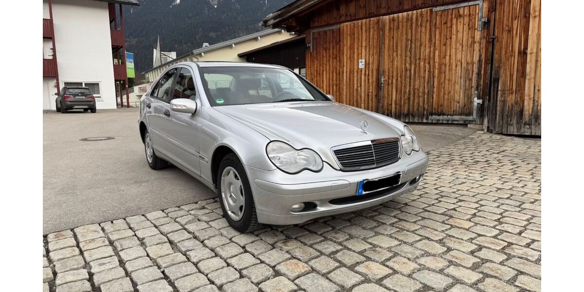 Mercedes-Benz C 180 107.000 km 2.999 &euro; Oberstdorf 87561
