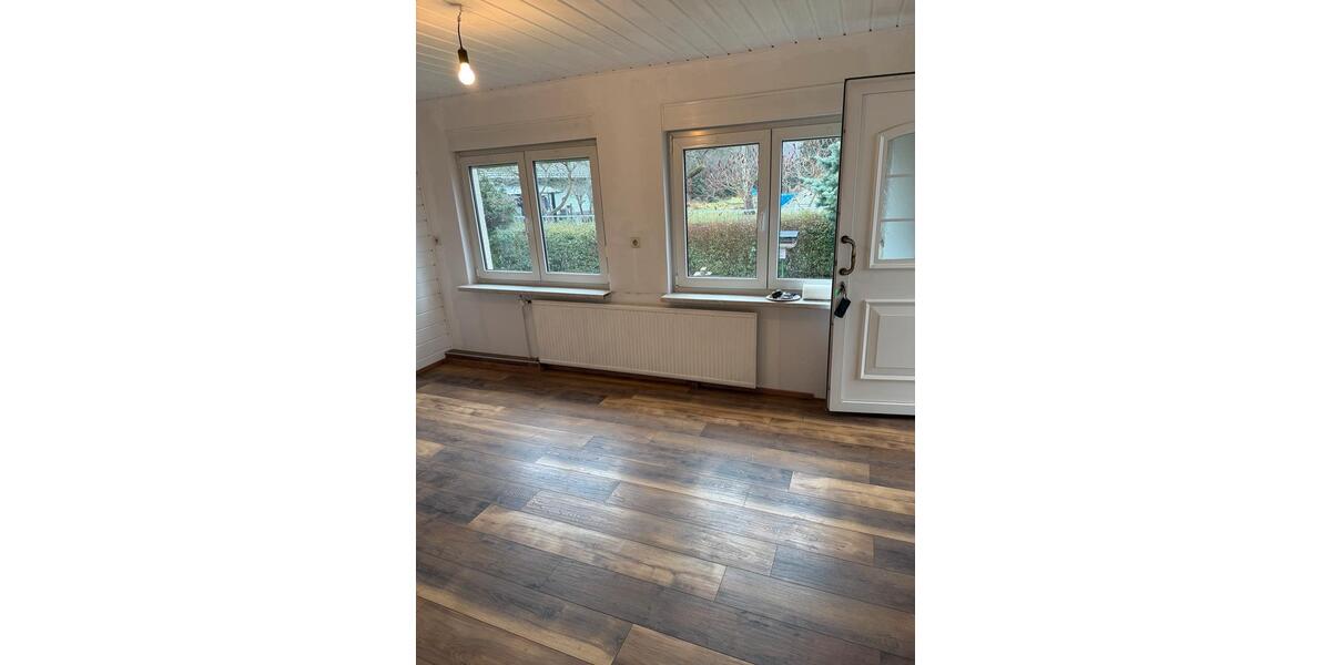 Haus direkt in Kolkwitz zu vermieten.Kaltmiete: 990 Euro 3 zimmer