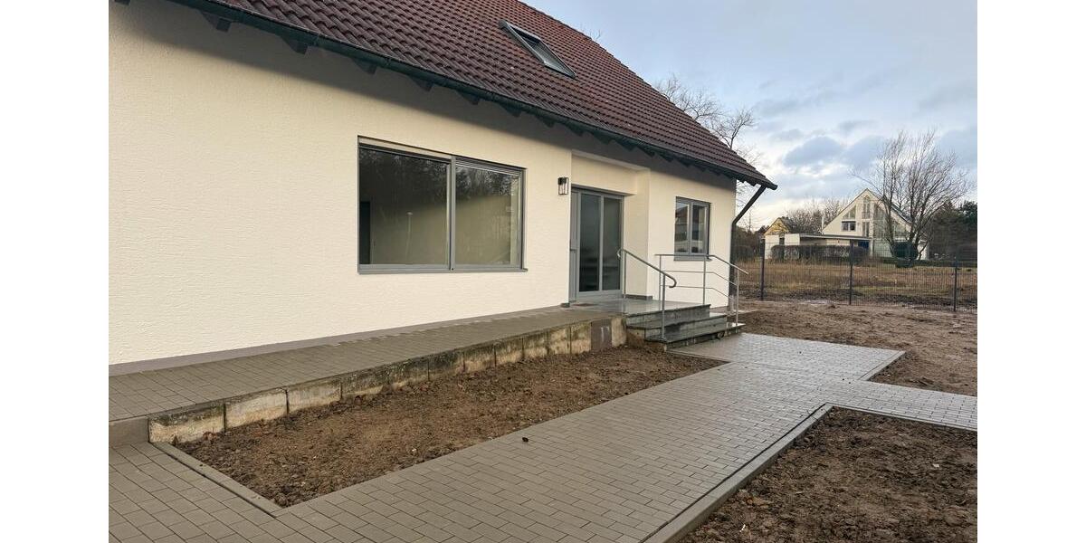 Einfamilienhaus Wiesentheid - 7 Zimmer, 200 m&sup2;, 1.800&euro; | Angebot:25088047