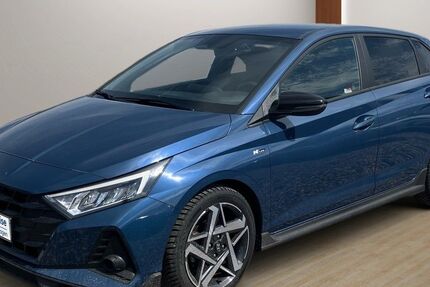 Hyundai i20 14.938 km 21.666 &euro; Landau 76829
