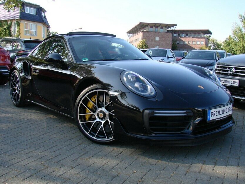 911 Turbo S Coupé Aero-Kit Burmester ACC Lift