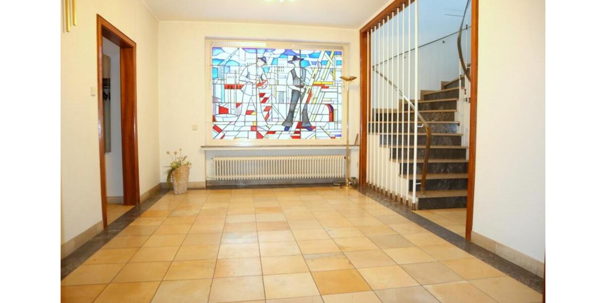 Einfamilienhaus Ganderkesee - 8 Zimmer, 257 m&sup2;, 1.500&euro; | Angebot:25307610