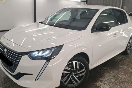 Peugeot 208 13.740 km 13.250 &euro; Schöningen 38364