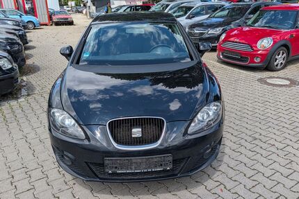 Seat Leon 260.989 km 2.200 &euro; München 81243